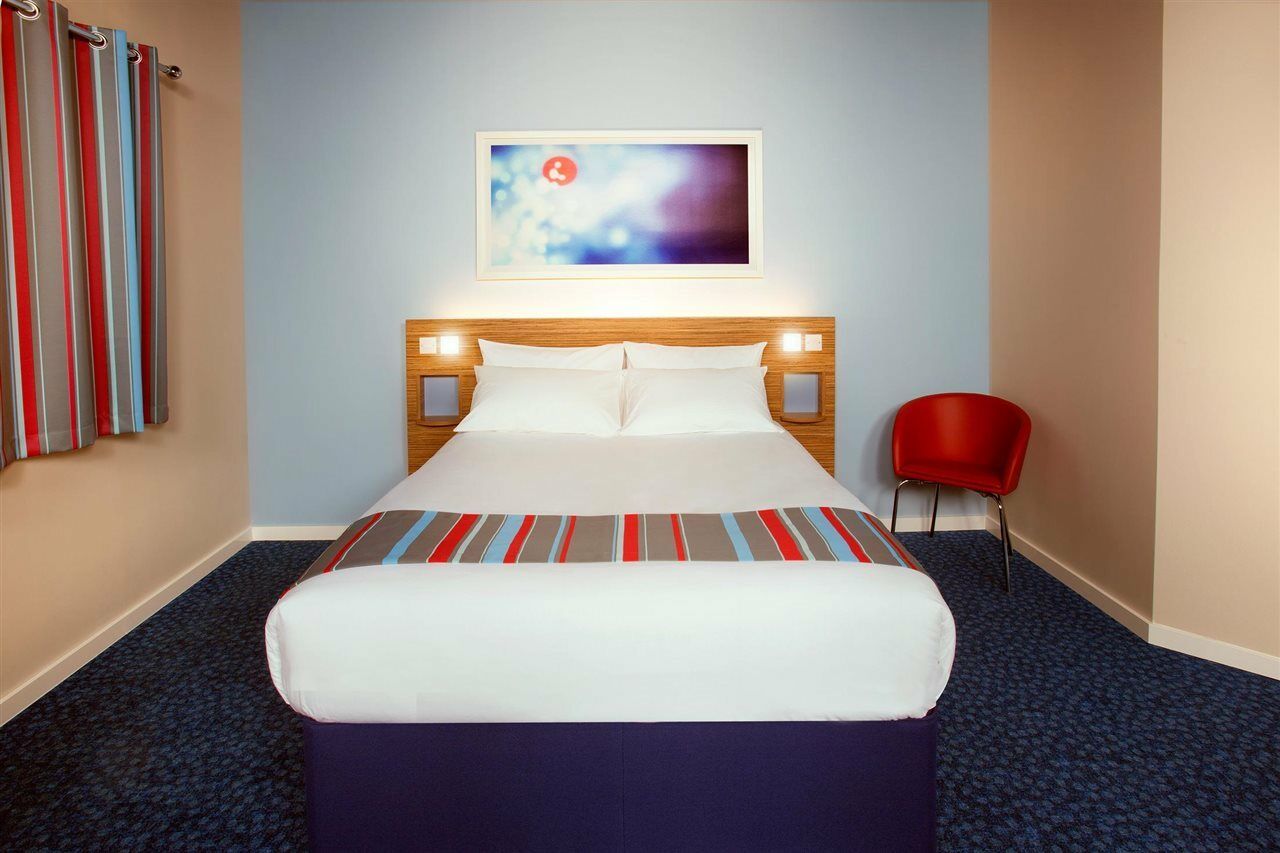 Travelodge Llanelli Cross Hands Luaran gambar